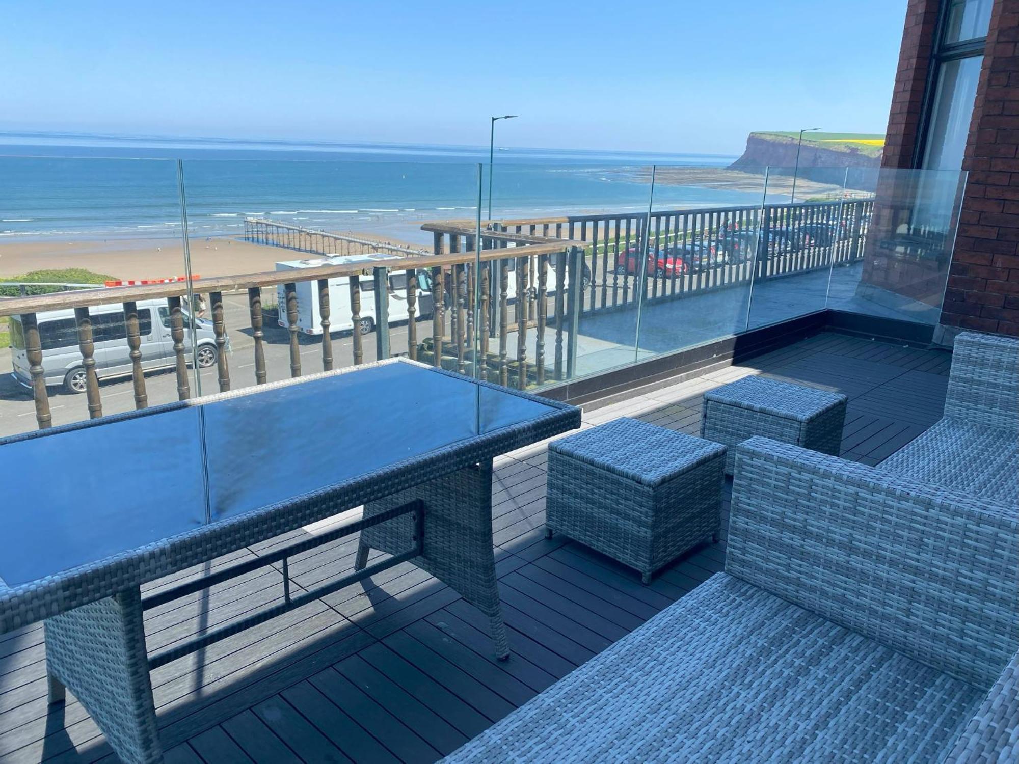 Captain'S Deck Beach Balcony Perfectlysaltburn エクステリア 写真