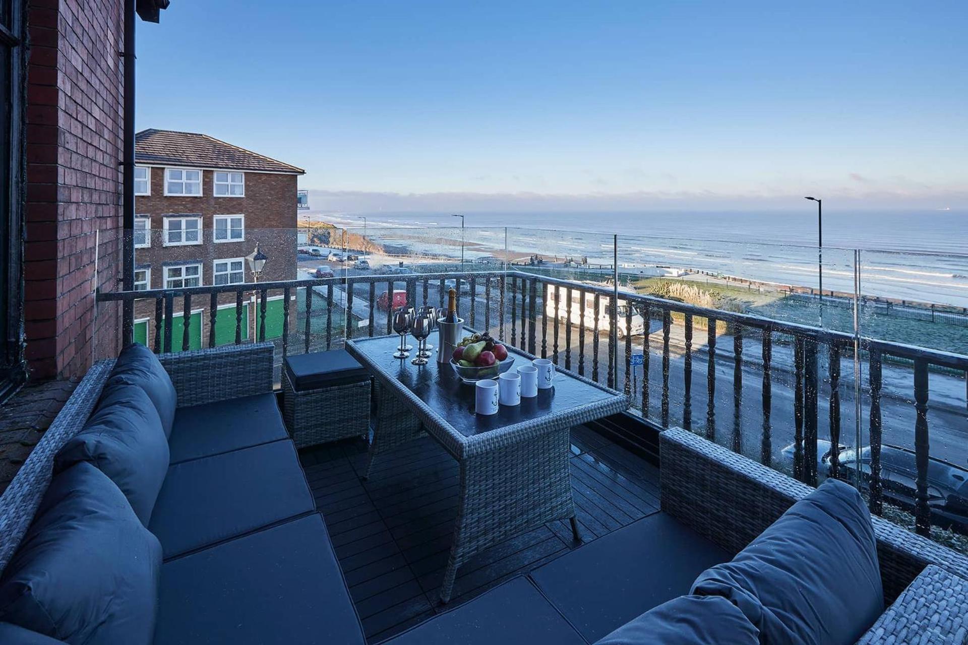 Captain'S Deck Beach Balcony Perfectlysaltburn エクステリア 写真