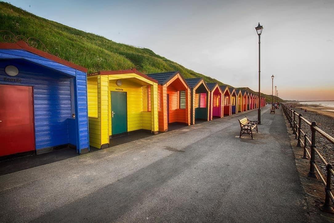 Captain'S Deck Beach Balcony Perfectlysaltburn エクステリア 写真