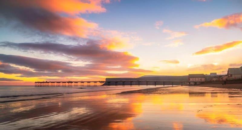 Captain'S Deck Beach Balcony Perfectlysaltburn エクステリア 写真